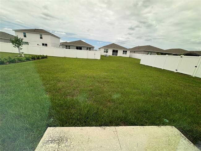 Building Photo - 6425 SW 78th Ave Rd