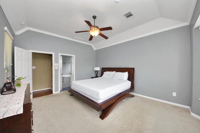 Building Photo - 12912 Southern Manor Dr