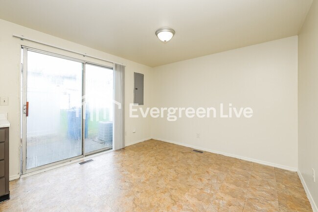 Building Photo - 7560 Mt Hood