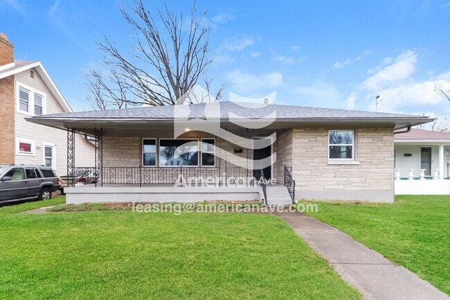 Building Photo - 3507 Grand Ave