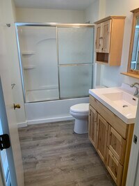 Building Photo - 99 Oxford St N