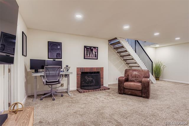 Building Photo - 4234 W Pondview Dr