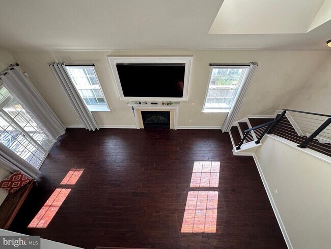 Building Photo - 13846 Greendale Dr