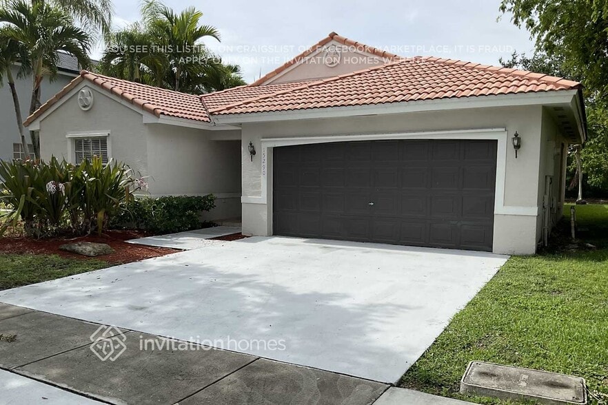 Building Photo - 15290 SW 51st St