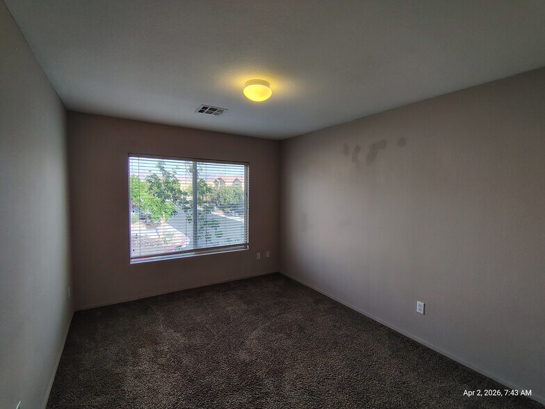 Building Photo - 8926 Rutherford Grove St