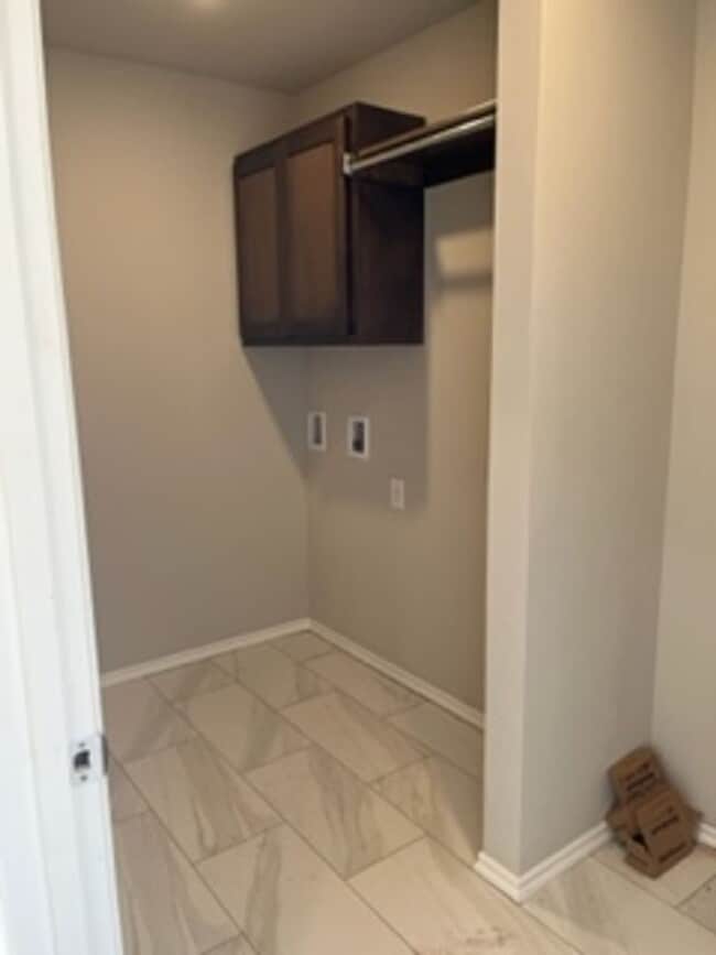 Building Photo - Brand New Home!