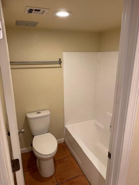 Building Photo - 740 W Elm St