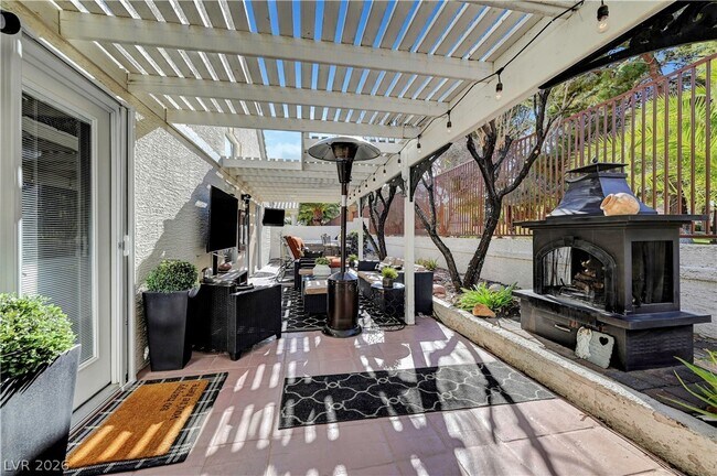 Building Photo - 1405 Sunblush Ln