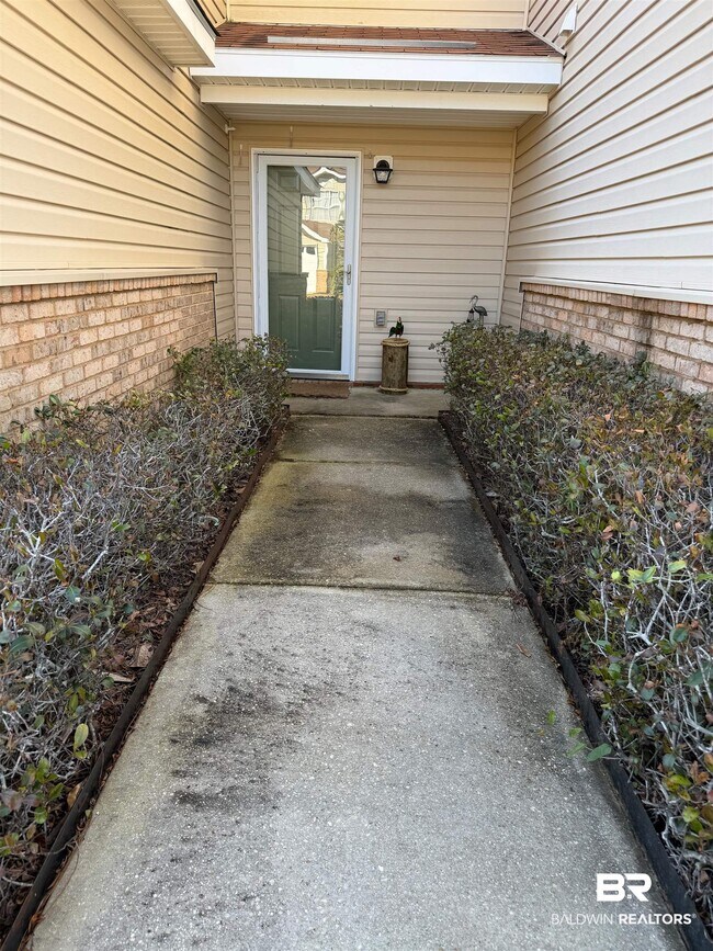 Building Photo - 1517 Regency Rd