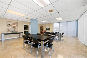 Building Photo - 2701 N Ocean Blvd