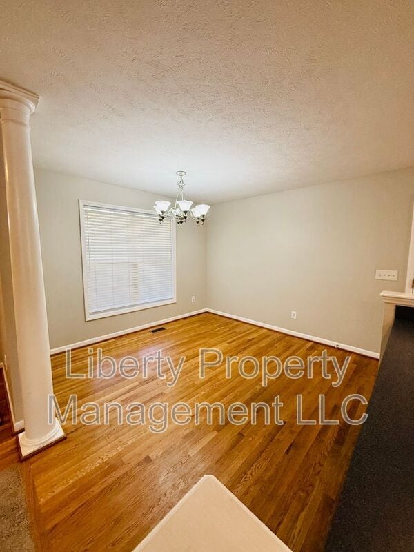 Building Photo - 48 Commonwealth Ct