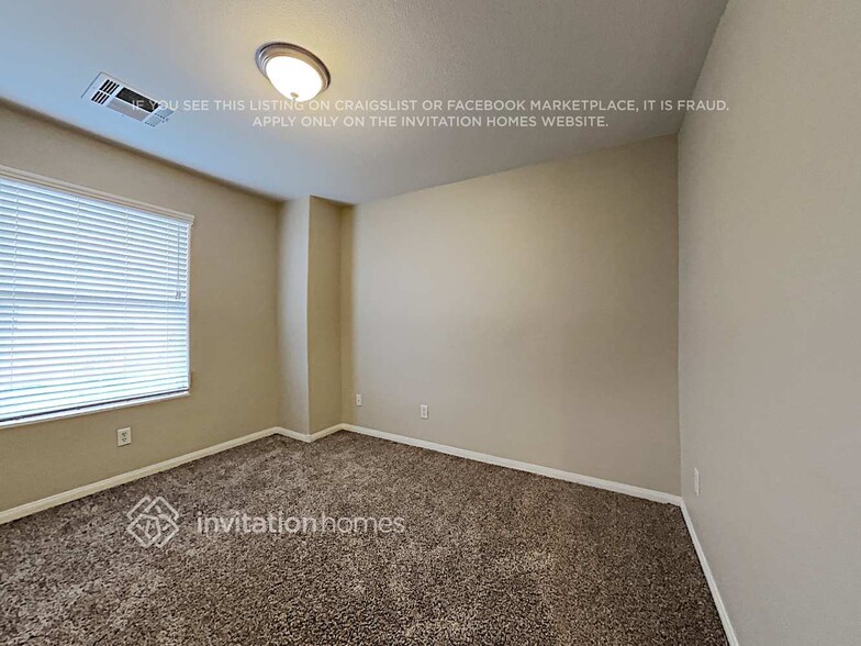 Building Photo - 1275 Sand Castle Ave