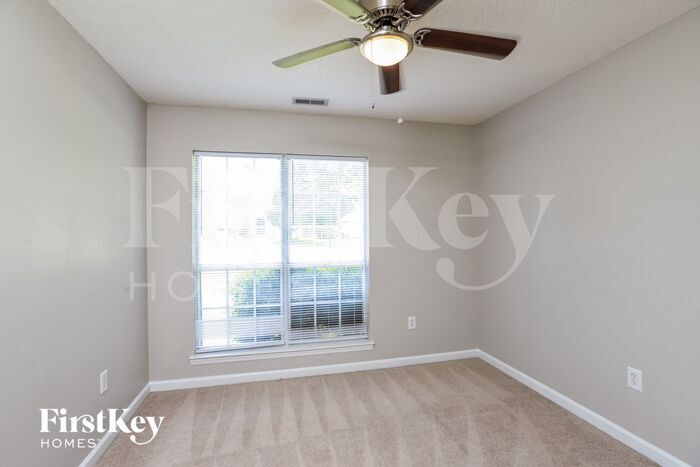Building Photo - 152 Laurel Woods Dr