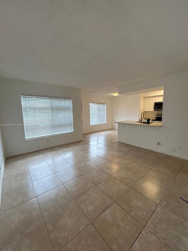 Building Photo - 815 Boynton Beach Blvd