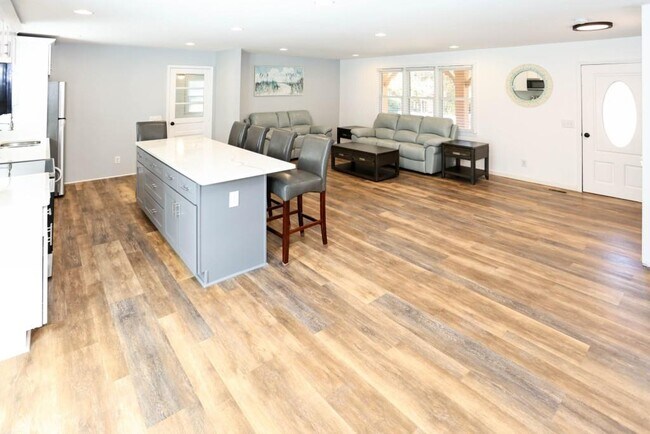 Building Photo - 6157 Orville Dr