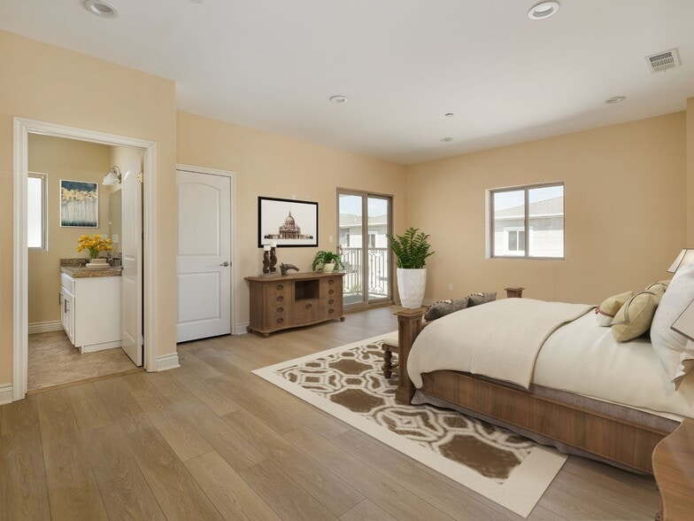 Building Photo - 4952 W 112th St