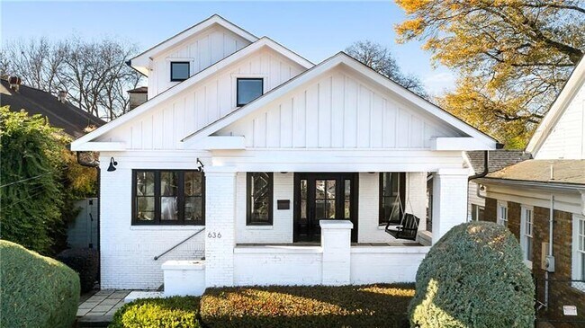 Building Photo - 636 Kennesaw Ave NE