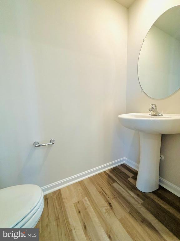 Building Photo - 100 Riverwalk Ter