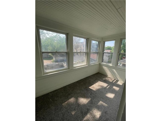 Building Photo - 3310 Holmes Ave