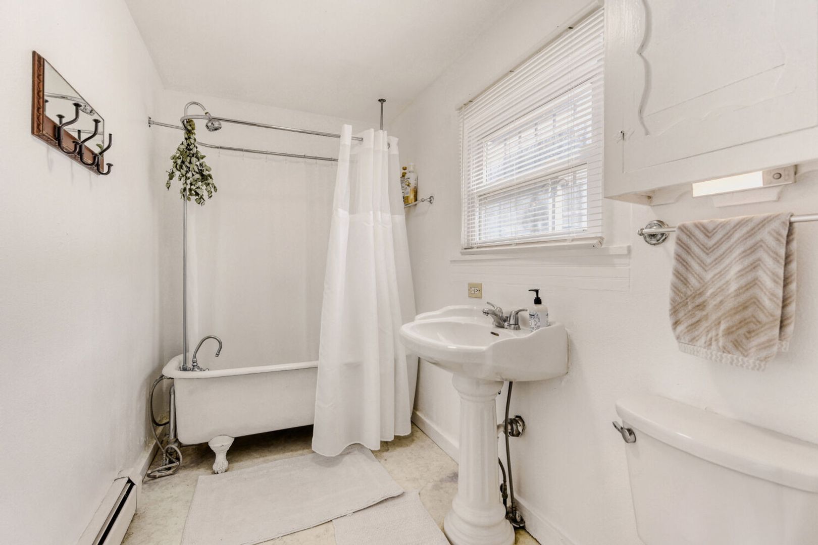 Building Photo - 4739 Pearl St