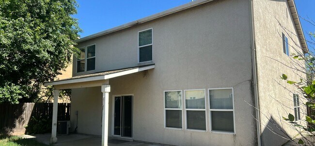 Building Photo - 1133 Pinnacle Dr