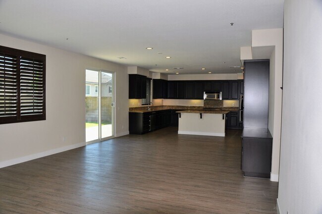 Building Photo - 15655 Iron Spring Ln