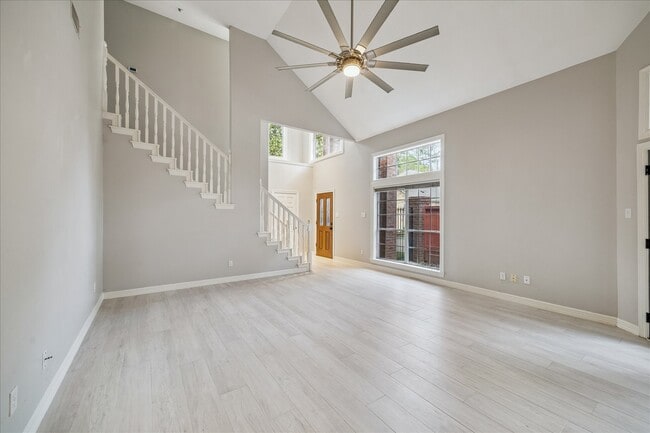 Building Photo - 3115 Cedar Knolls Dr
