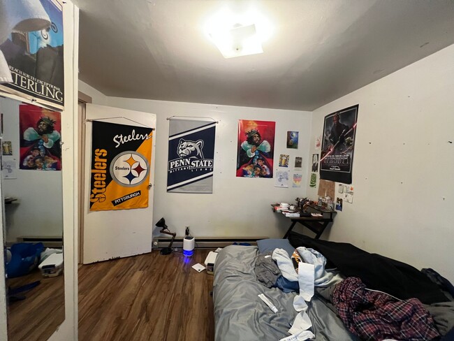 Building Photo - Studio apartment near WWU!