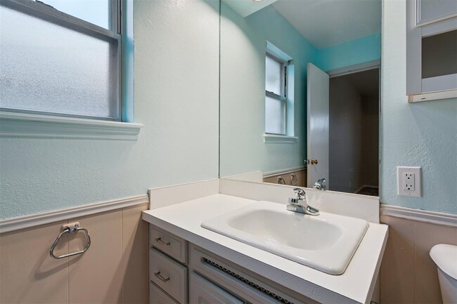 Building Photo - 2508 NW 109th St