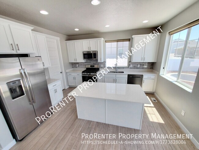 Building Photo - 1509 W 450 S