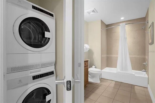 Building Photo - 7601 Cabana Ct