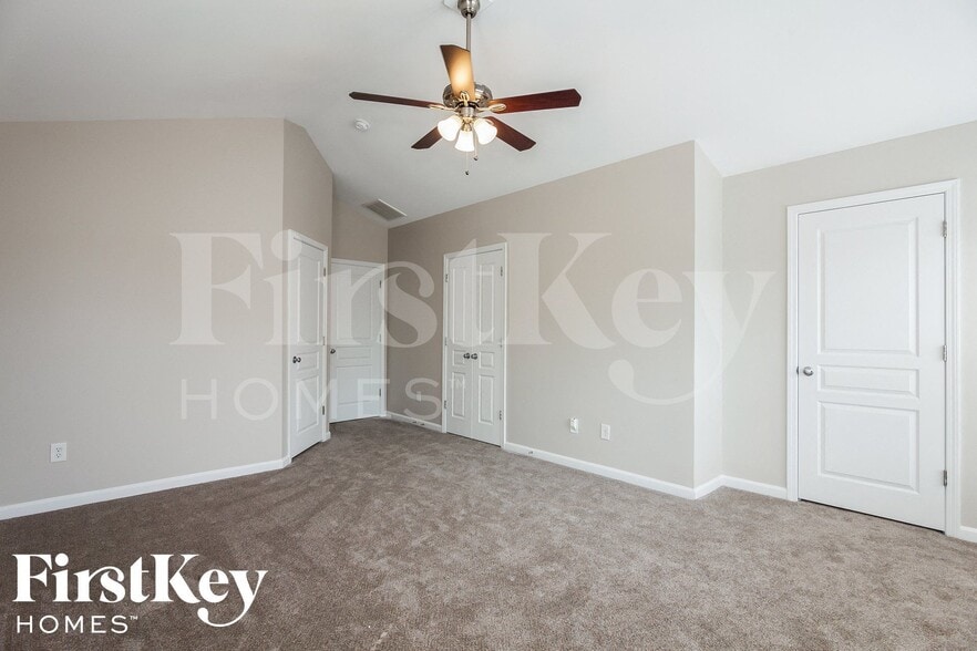 Building Photo - 9515 Long Hill Dr