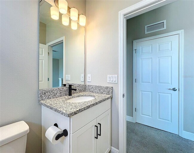 Building Photo - 5559 Trevesta Pl