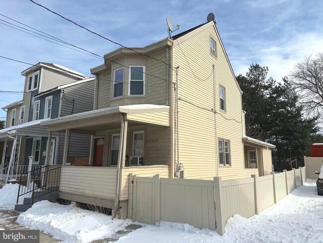 Building Photo - 21 Michigan Ave