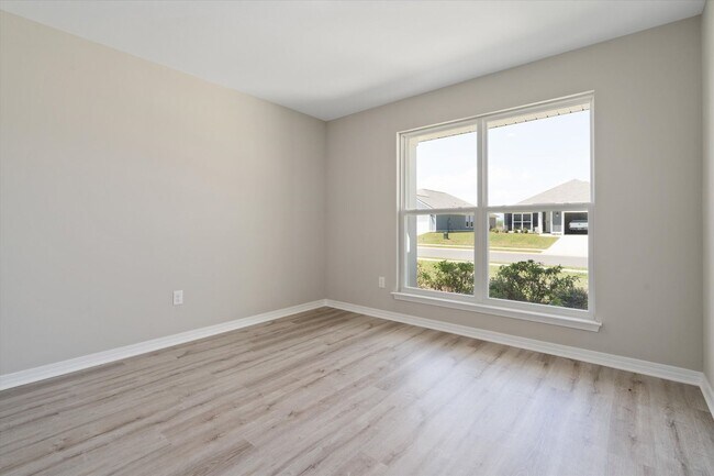 Building Photo - 4 Bedroom Beauty in Foley