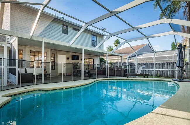 Building Photo - 1806 River Crossing Dr