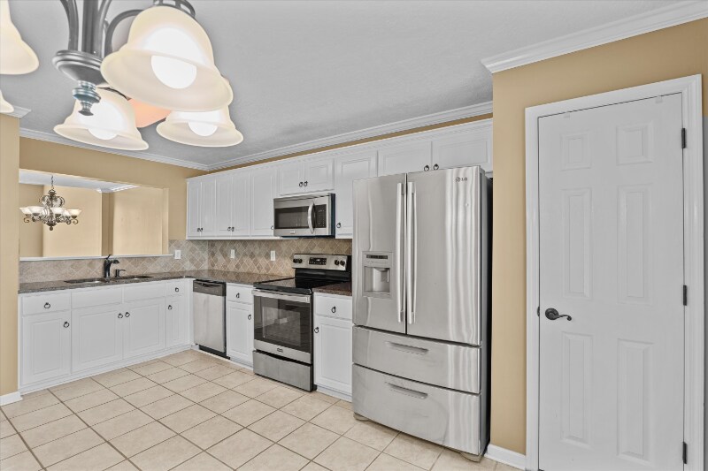 Building Photo - 229 Nicklaus Ct