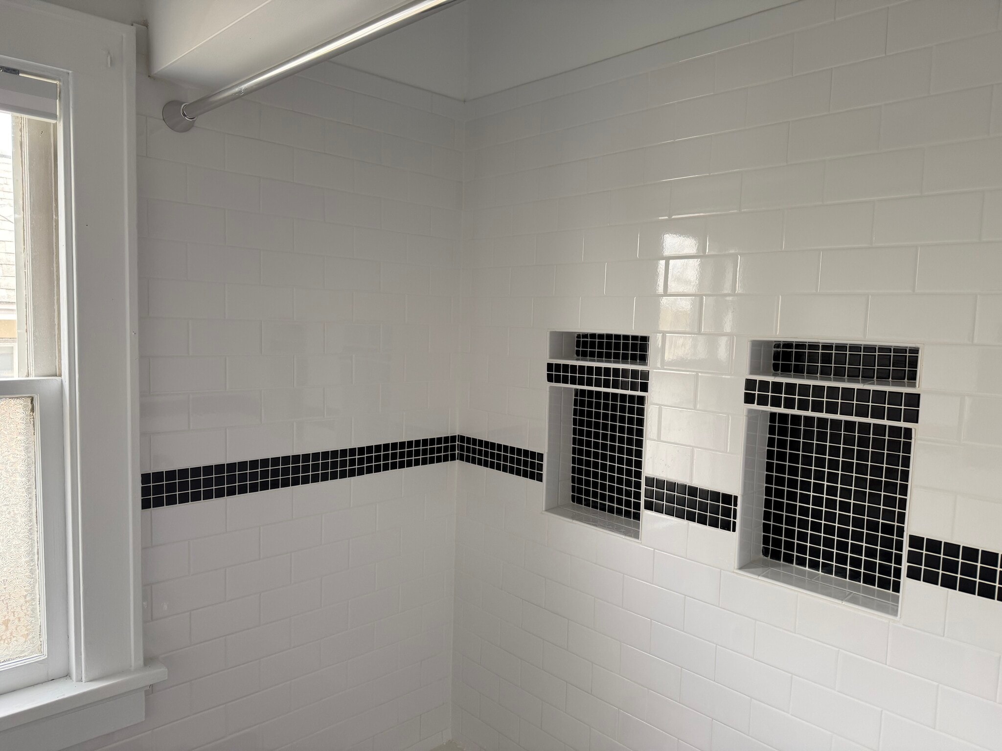 Tiled bathroom - 3031 S 44th St