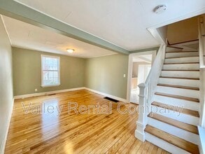 Building Photo - 41-43 High Street - 43