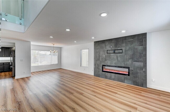 Building Photo - 2817 Via Florentine St