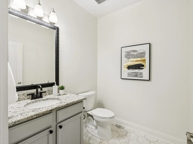 Building Photo - Fabulous 5BR Home in Thompsons Station
