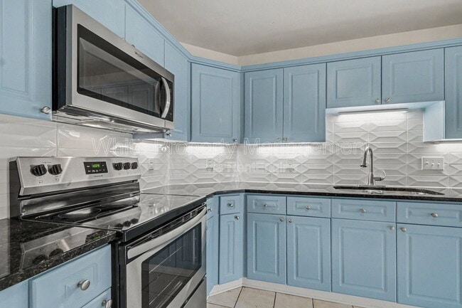Building Photo - 13606 Red Wine Ct