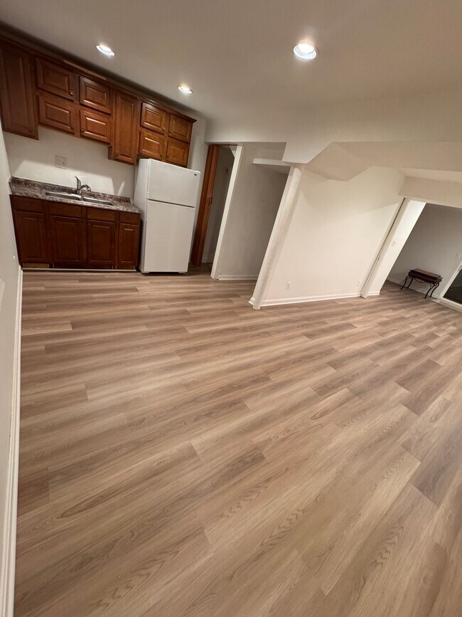 Building Photo - 14268 Town Commons Way