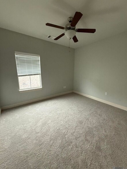 Building Photo - 8017 Seville Ct