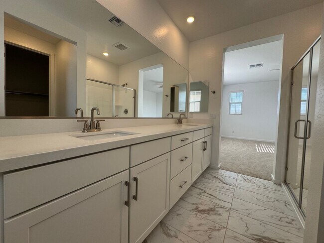 Building Photo - 3 BEDROOM NEW BUILD IN NORTERRA UNION PARK