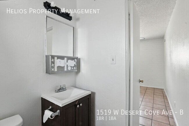 Building Photo - 1519 W Desert Cove Ave