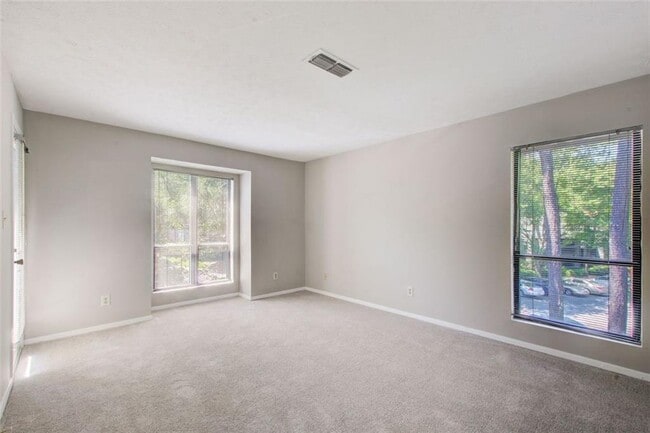 Building Photo - 805 Tuxworth Cir