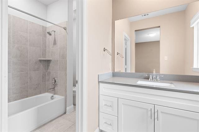 Building Photo - 704 Fencerow Trl