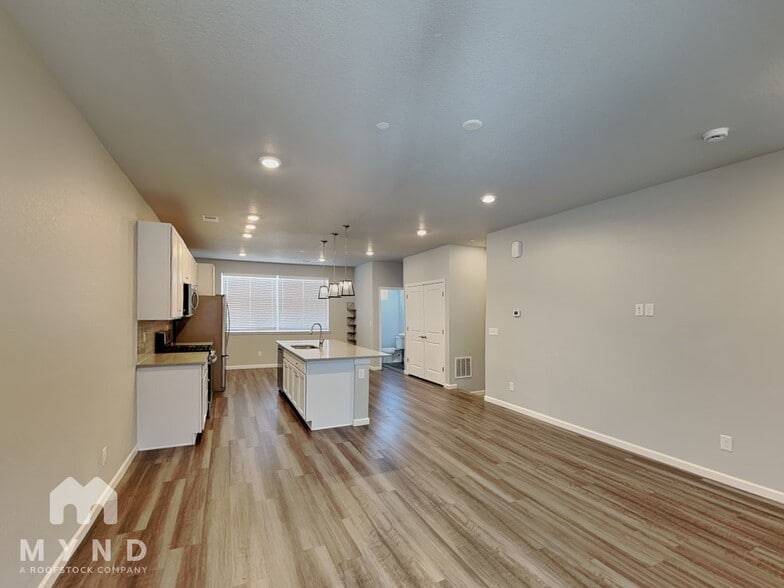 Building Photo - 7025 Cumbria Ct