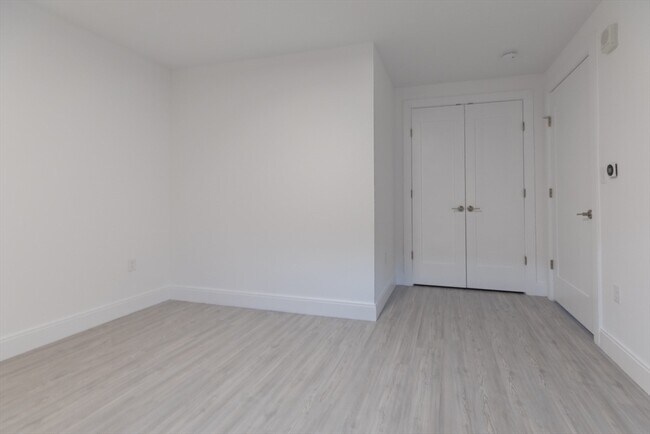 Building Photo - 42 N Beacon St